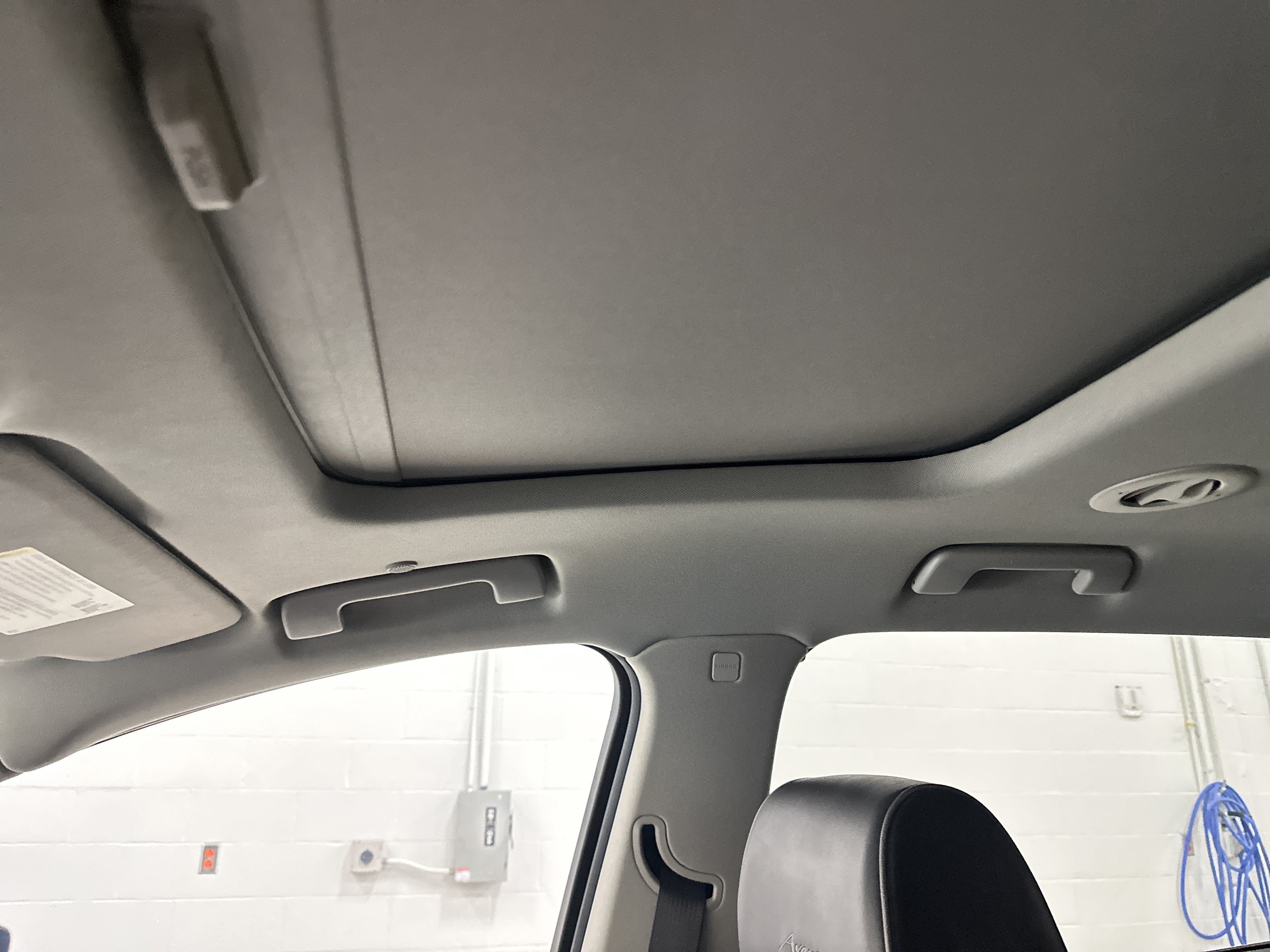 Used 2019 Buick Enclave Avenir w/ Avenir Technology Package AWD/4WD image 28