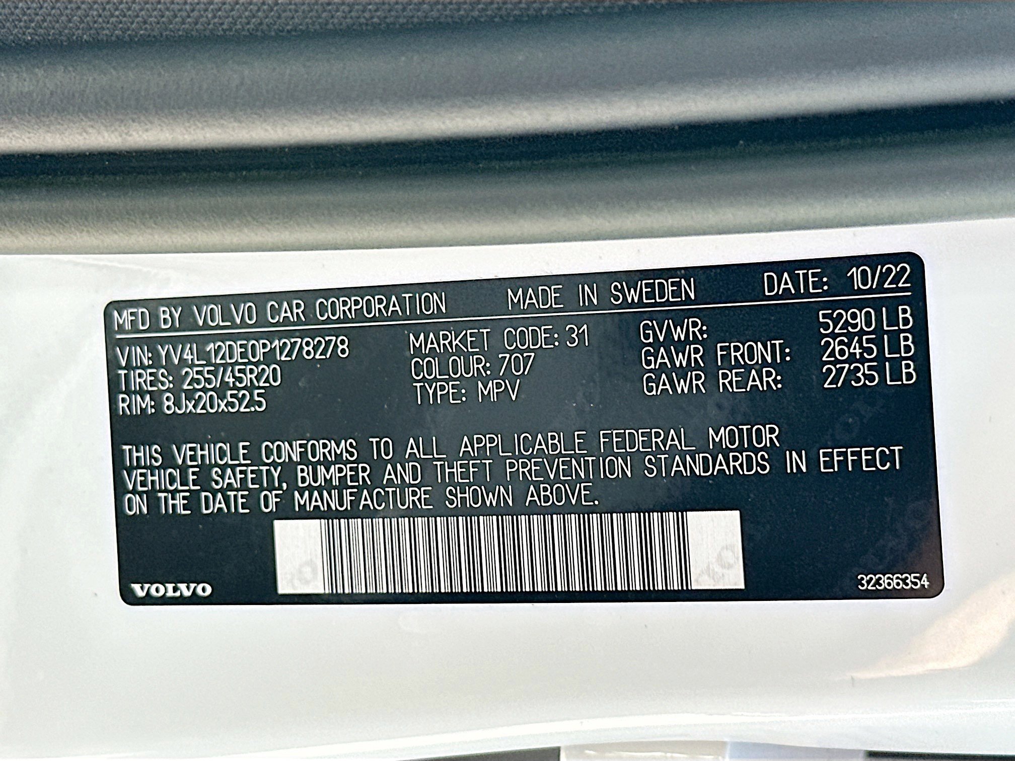 Used 2023 Volvo XC60 B5 Plus w/ Protection Package Premier image 38