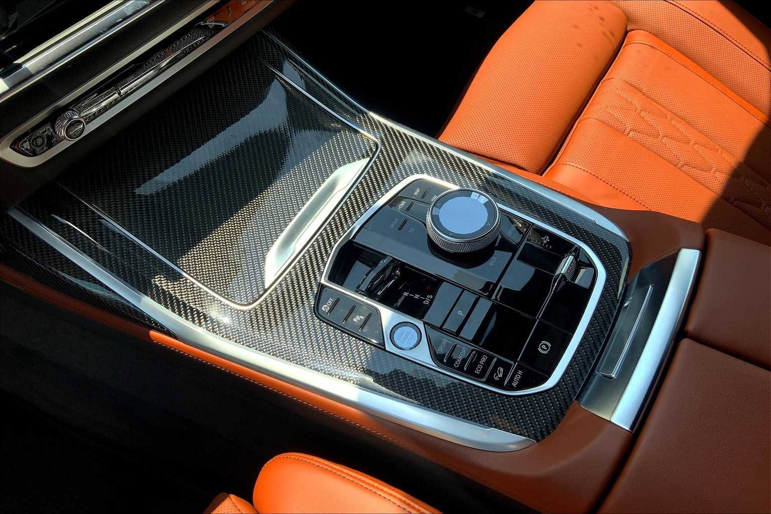 New 2026 BMW X7 M60i image 8