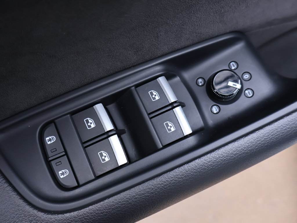 Used 2022 Audi SQ8 Premium Plus AWD/4WD image 34