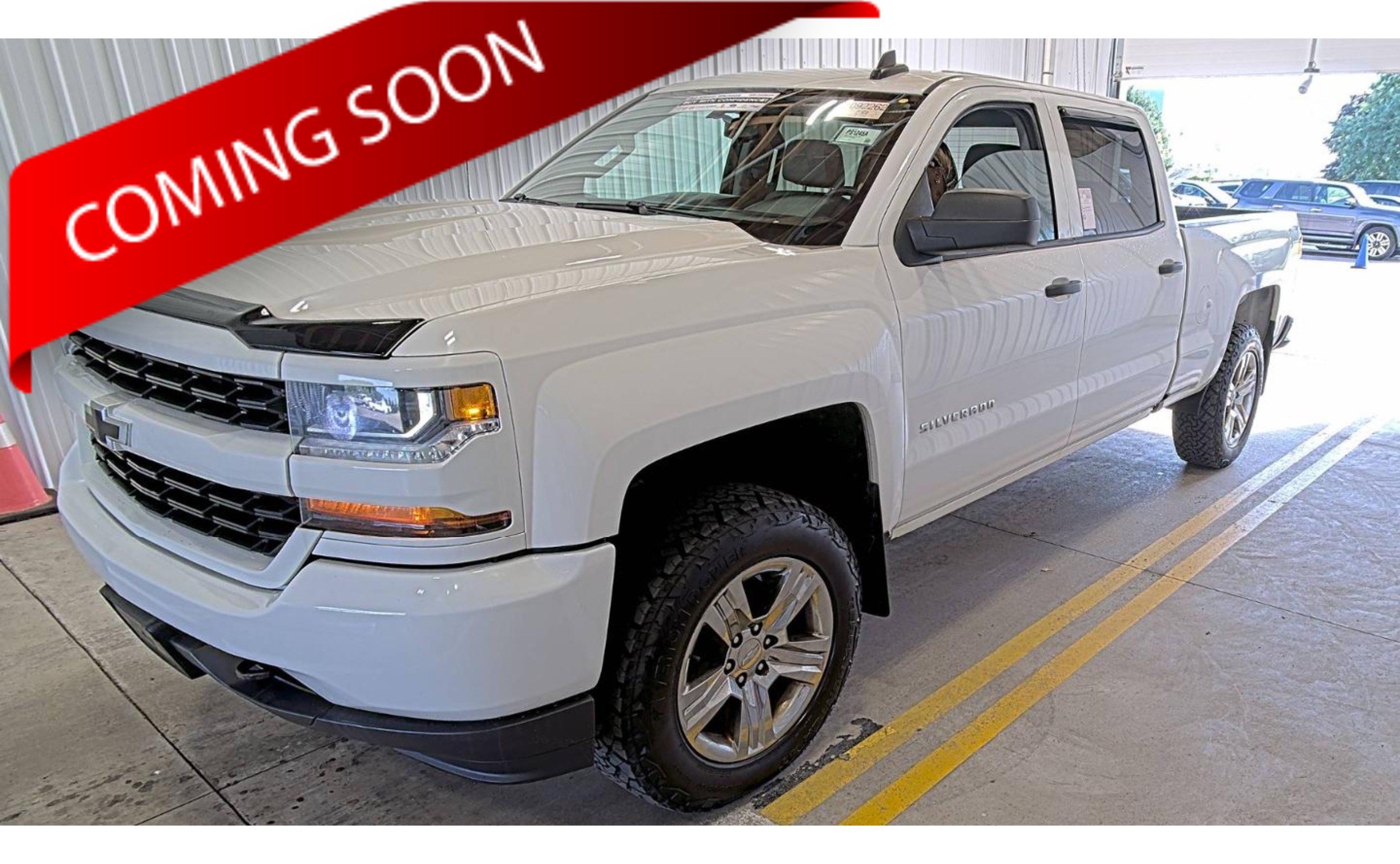 Used 2018 Chevrolet Silverado 1500 Custom w/ Custom Convenience Package AWD/4WD image 1
