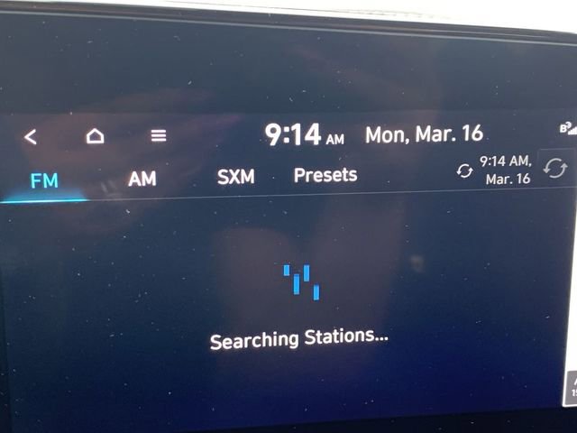 Used 2024 Hyundai Elantra SEL image 24