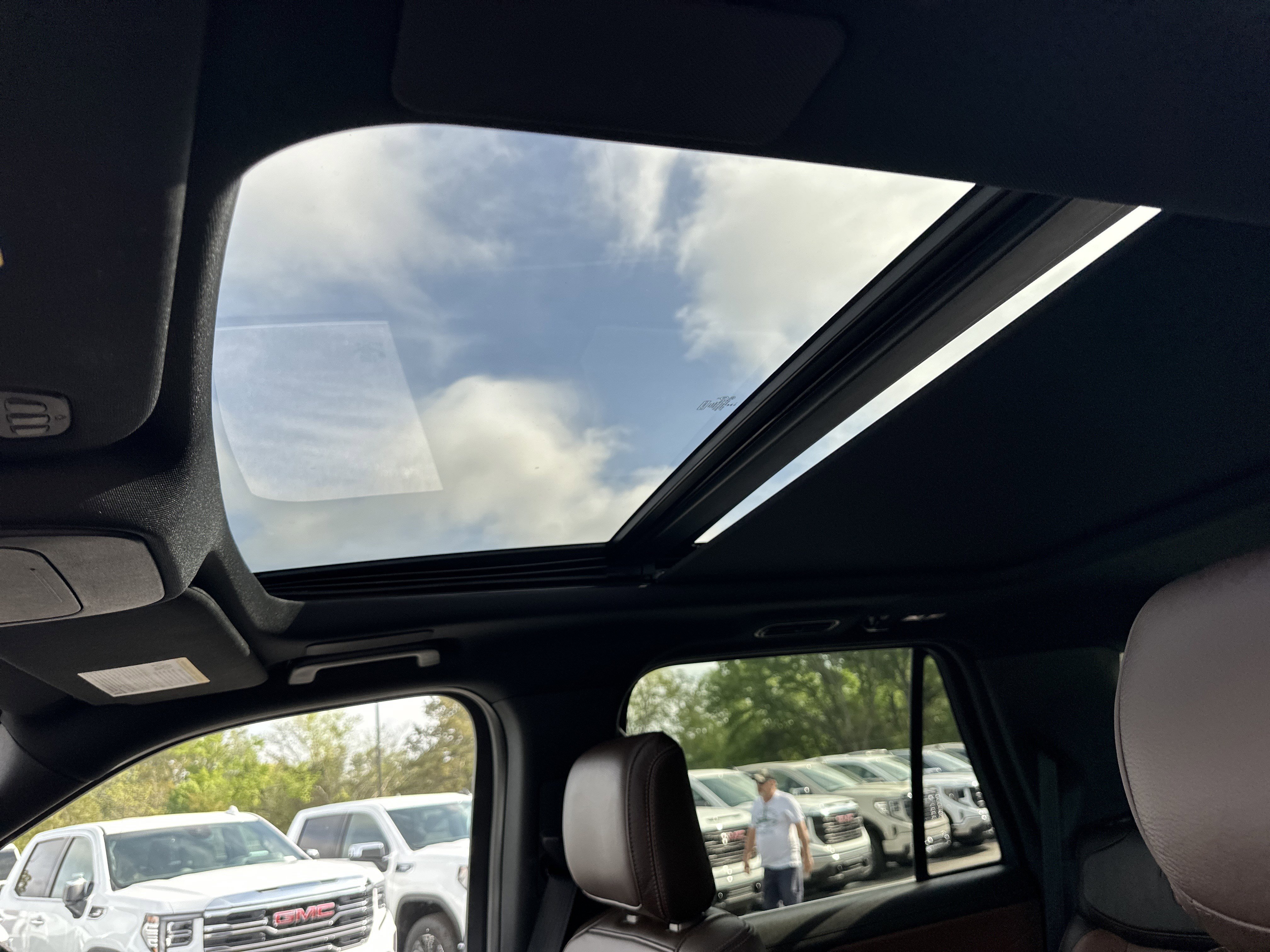 Used 2025 Ford Expedition King Ranch image 37