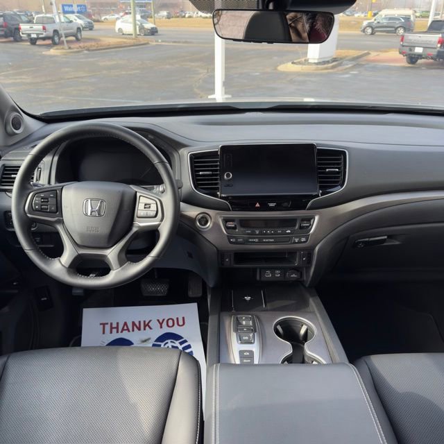 Certified 2025 Honda Ridgeline RTL image 17