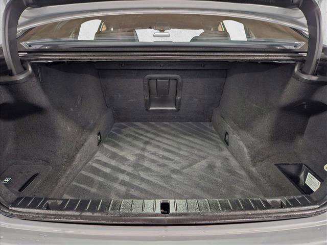 Used 2018 BMW 750i RWD image 6