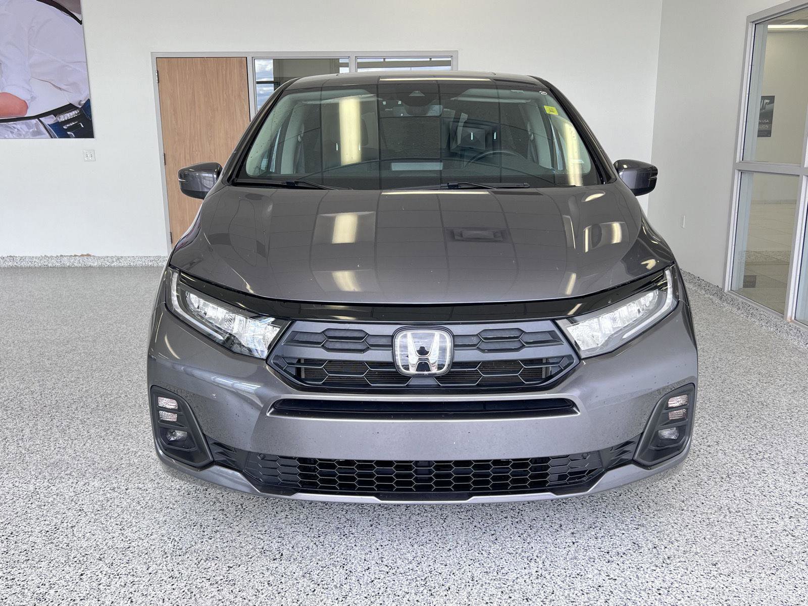 Used 2025 Honda Odyssey EX-L image 2