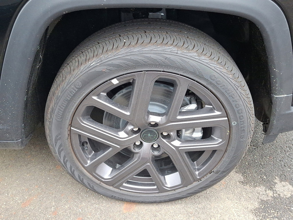 New 2025 Jeep Compass Limited w/ Sun & Sound Group image 4