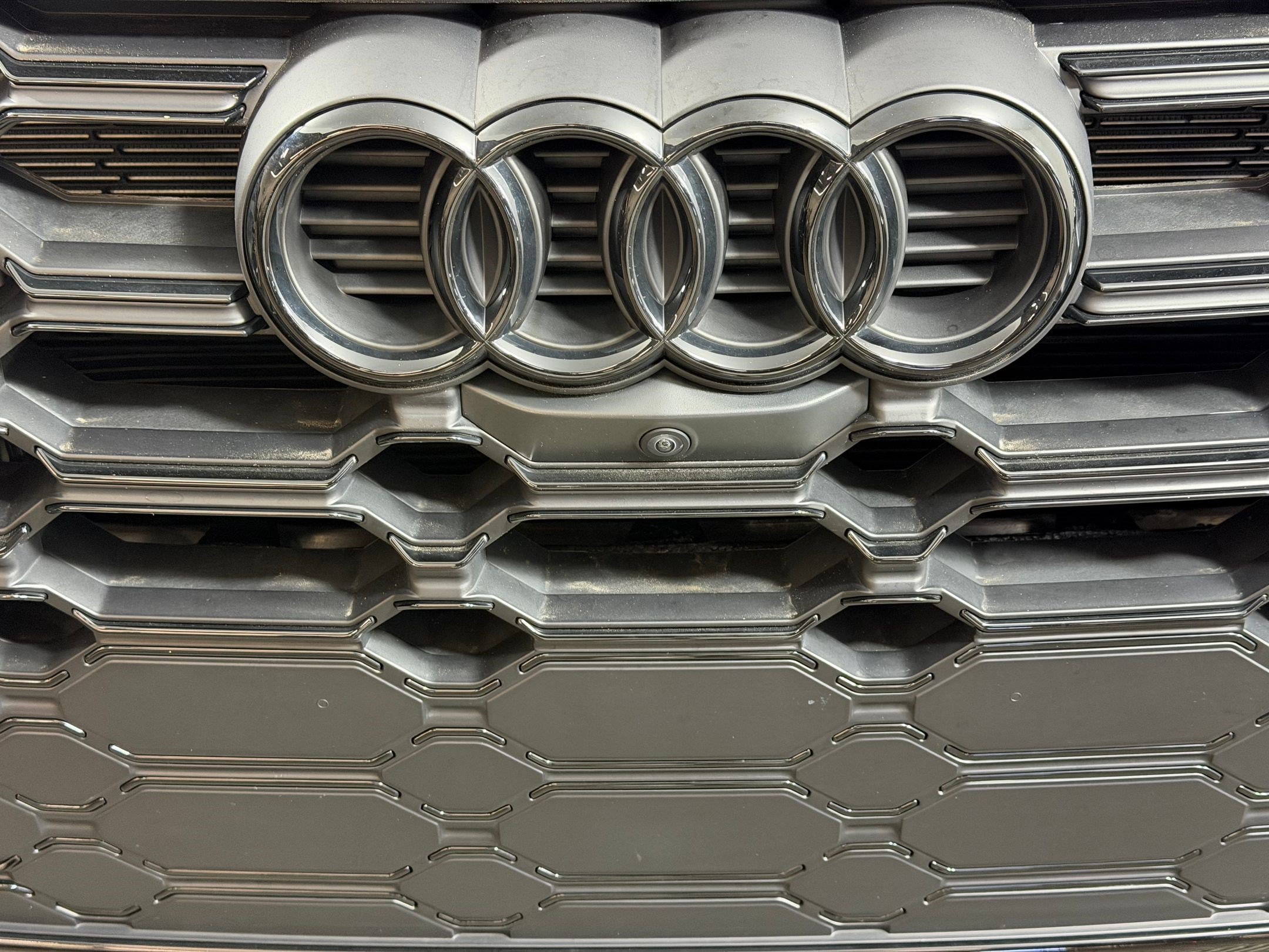 Certified 2025 Audi Q5 e Premium Plus w/ Premium Plus Package AWD/4WD image 27