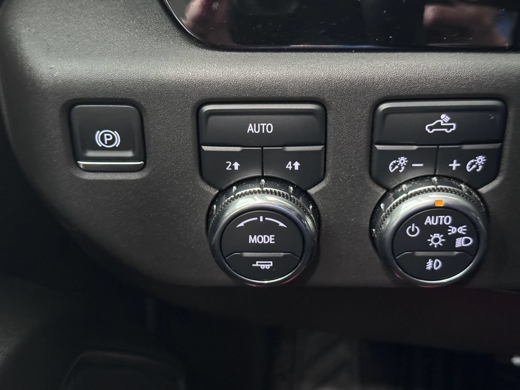 Certified 2024 GMC Sierra 1500 Elevation AWD/4WD image 24