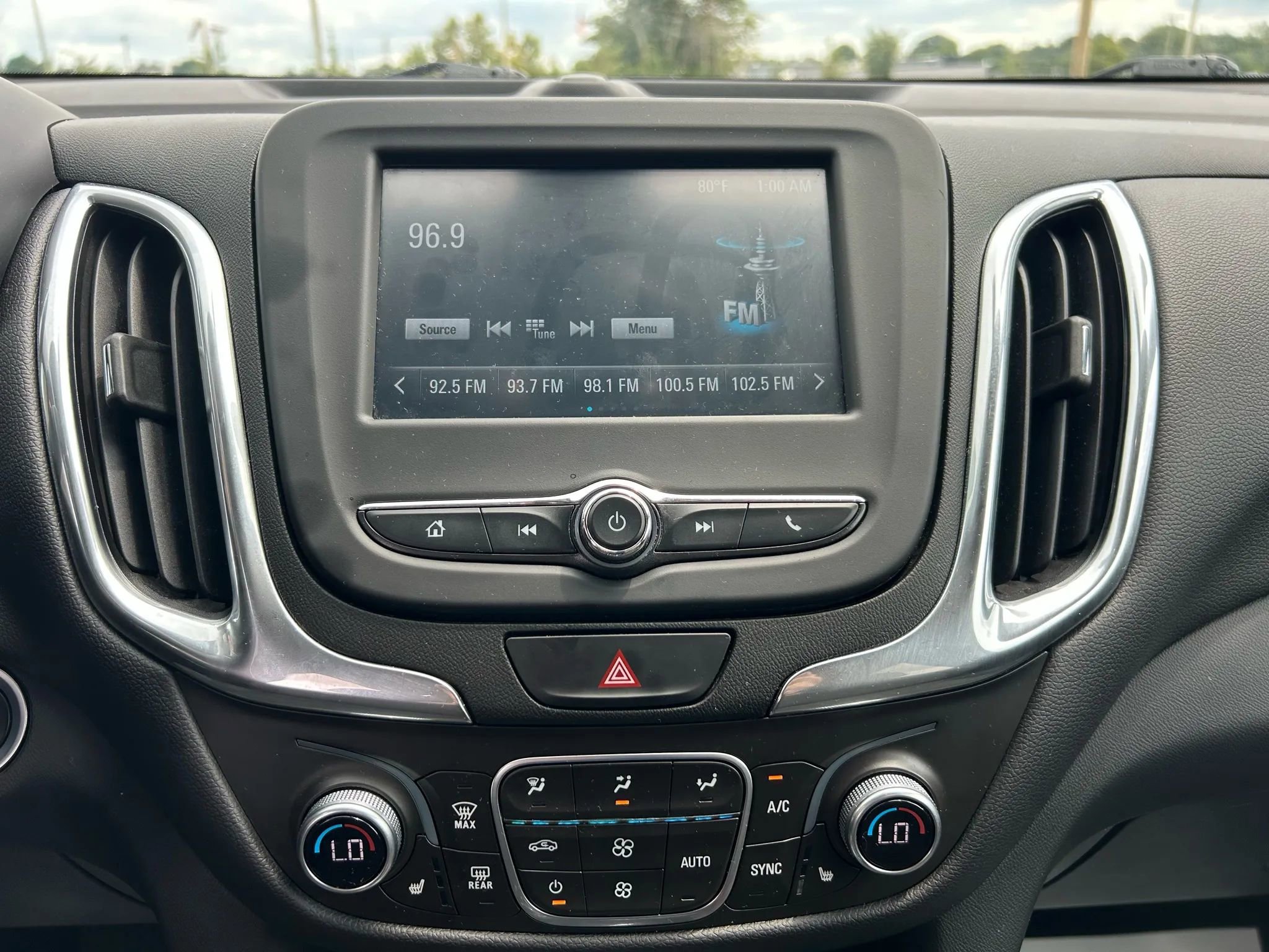 Used 2018 Chevrolet Equinox LT image 13