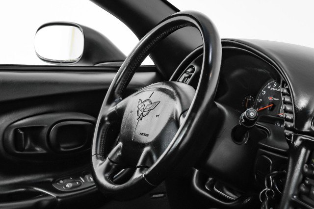 Used 2002 Chevrolet Corvette Z06 w/ Memory Pkg image 11