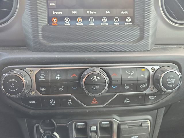 Used 2021 Jeep Gladiator Sport image 4