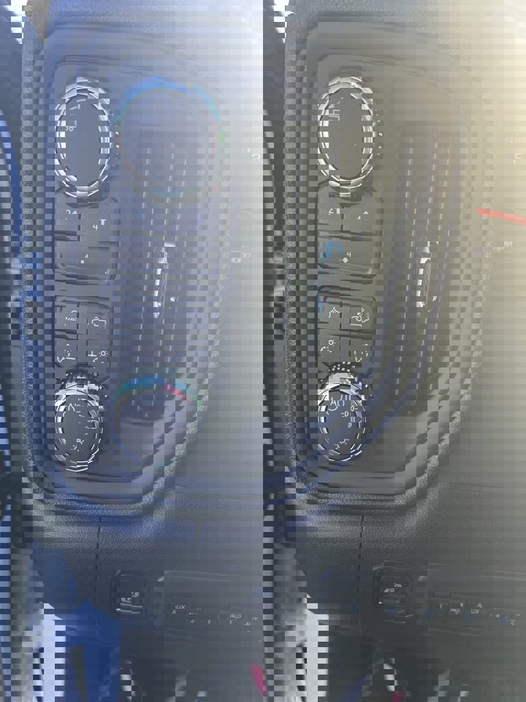 New 2026 GMC Sierra 3500 Pro w/ Convenience Package image 16