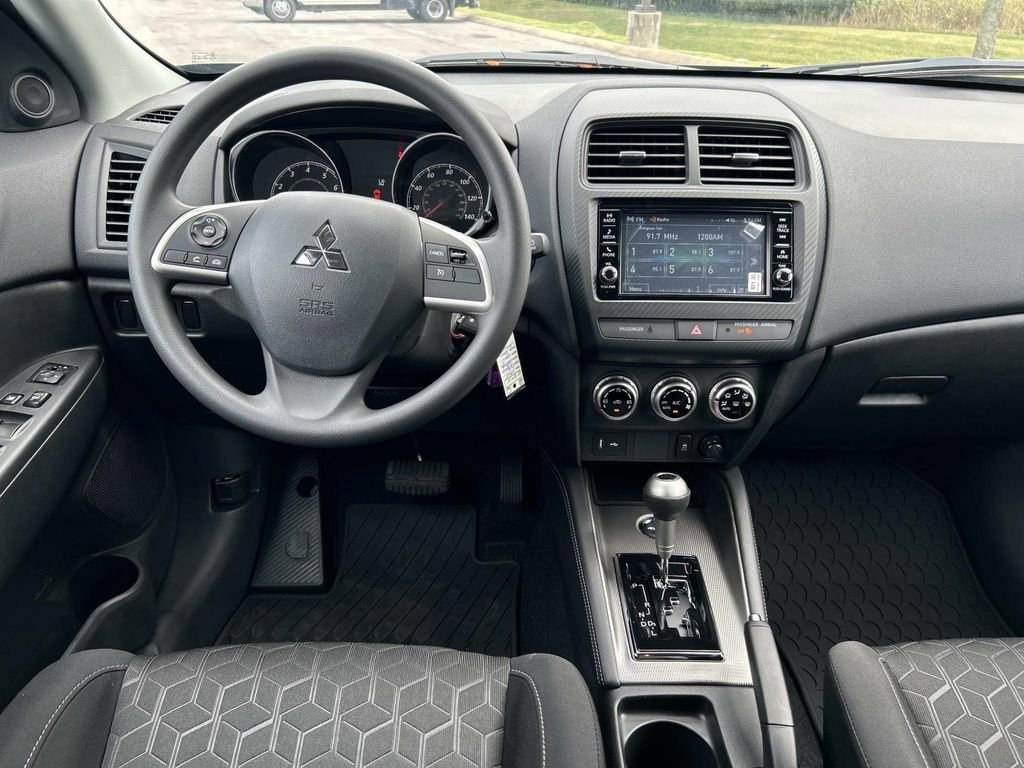 New 2025 Mitsubishi Outlander Sport SE image 13