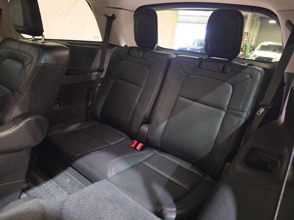 Used 2022 Lincoln Aviator Reserve w/ Equipment Group 201A AWD/4WD image 26