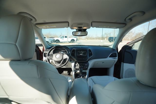 Used 2021 Jeep Cherokee Latitude Plus image 25