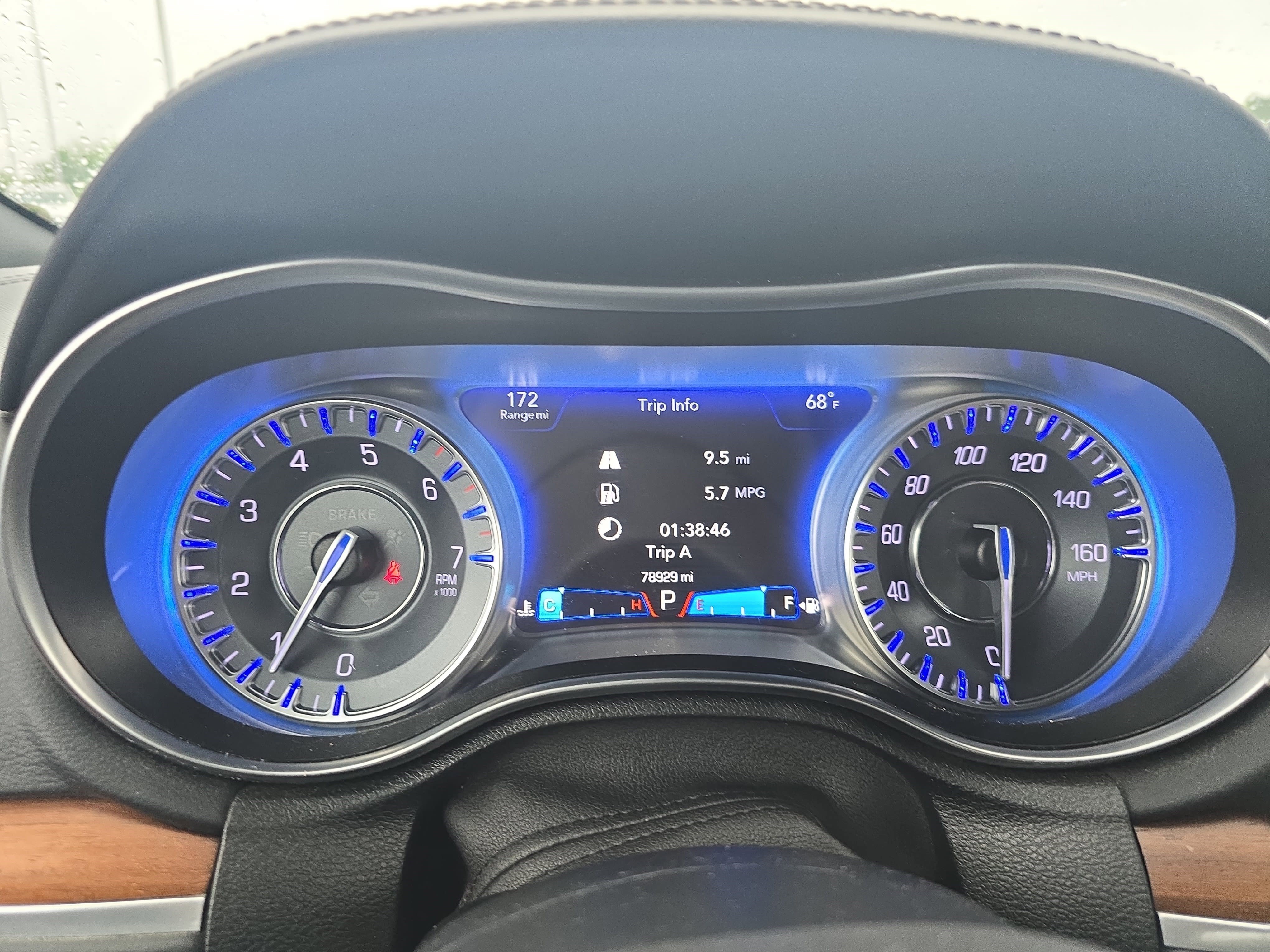 Used 2018 Chrysler 300 C w/ Safetytec Plus Group RWD image 18