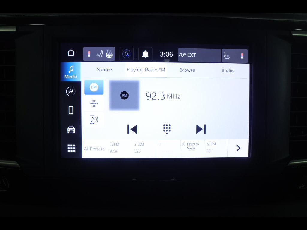 Used 2023 Chrysler Voyager LX FWD image 21