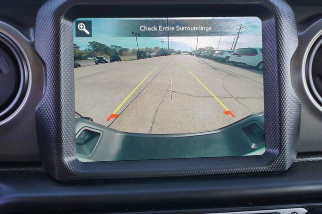 Used 2023 Jeep Gladiator Willys image 24