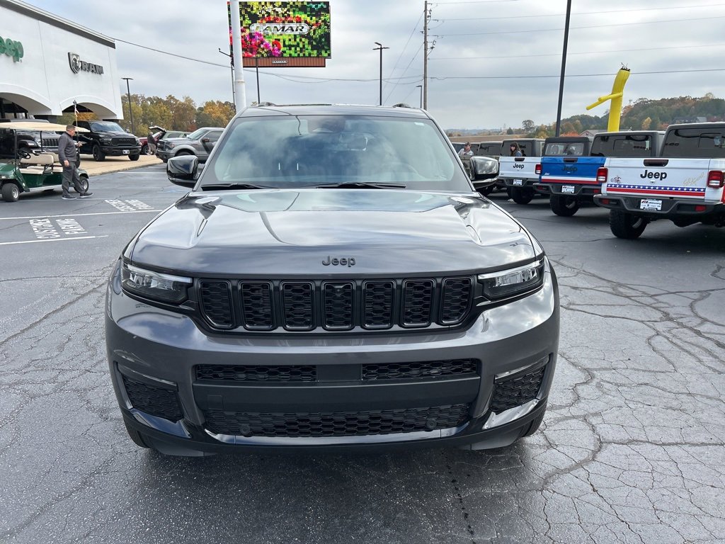 New 2025 Jeep Grand Cherokee L Limited image 2