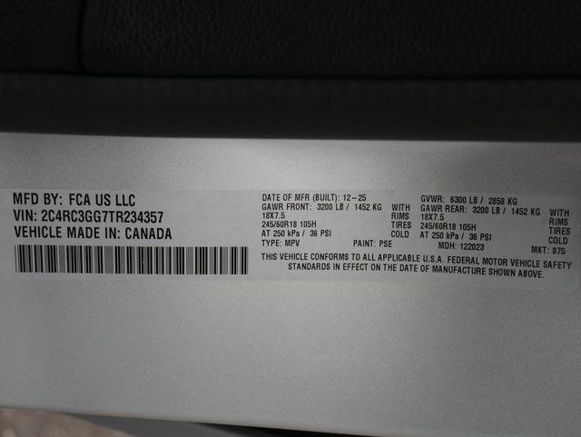 New 2026 Chrysler Pacifica Limited w/ Uconnect Theater Family Group AWD/4WD image 31