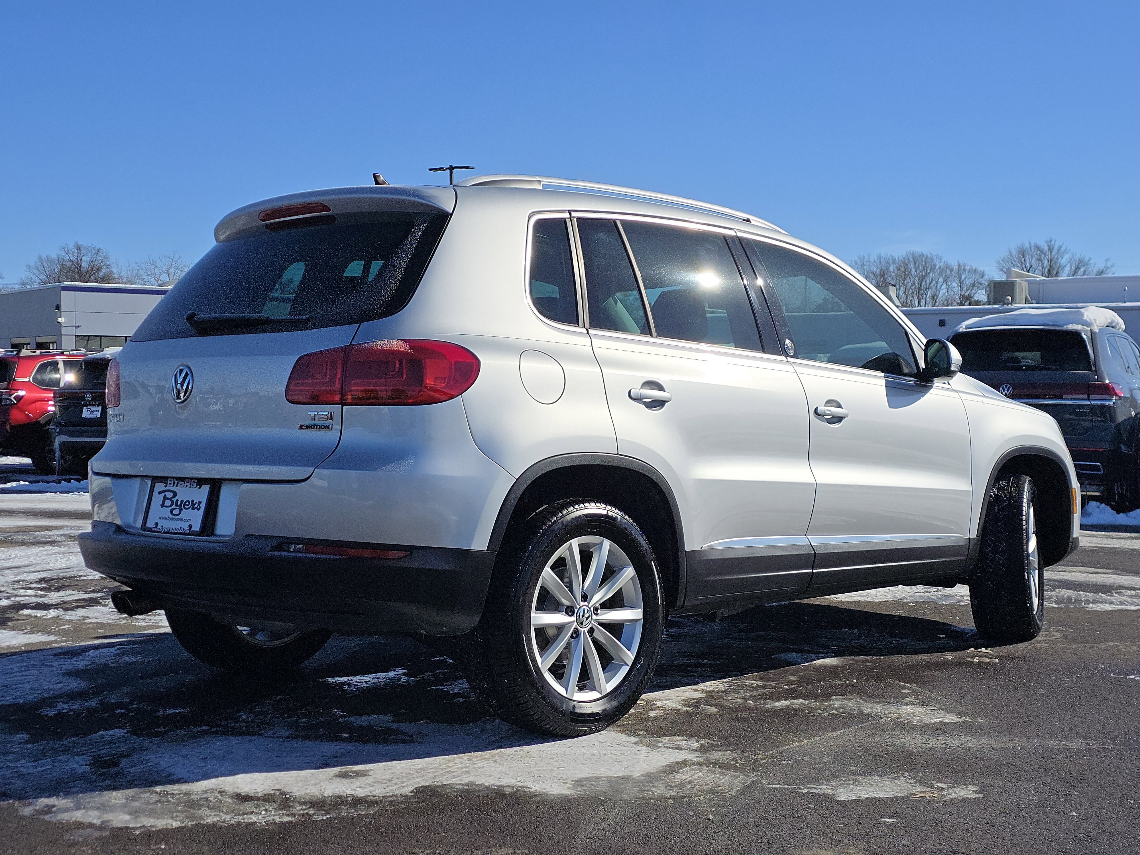 Used 2017 Volkswagen Tiguan Wolfsburg Edition image 7