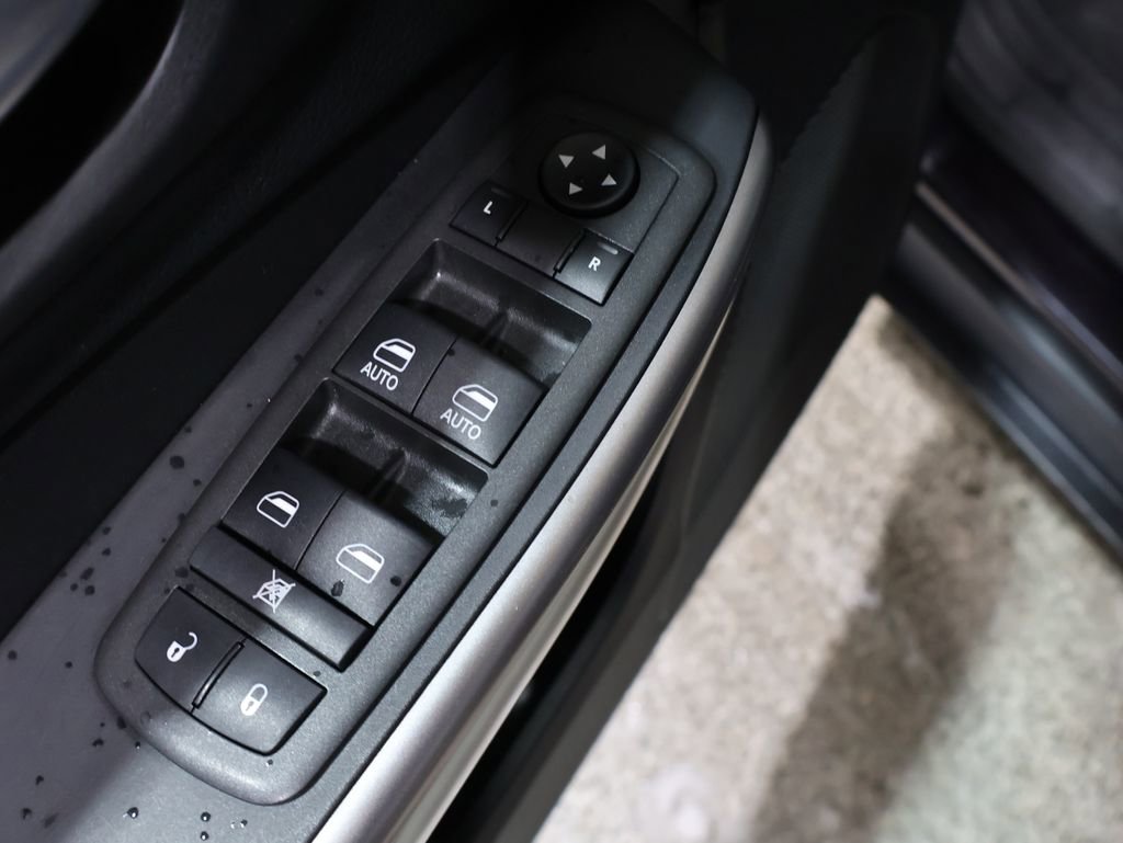 Certified 2021 Jeep Cherokee Latitude Lux w/ Comfort/Convenience Group image 15