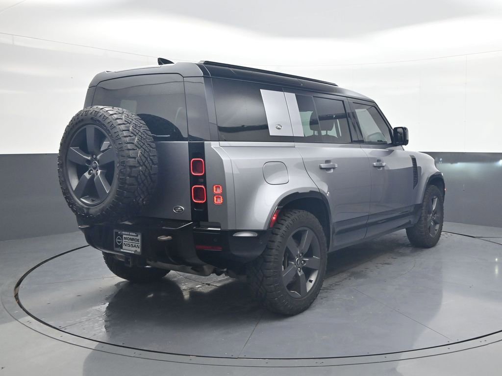 Used 2022 Land Rover Defender 110 X-Dynamic SE image 2