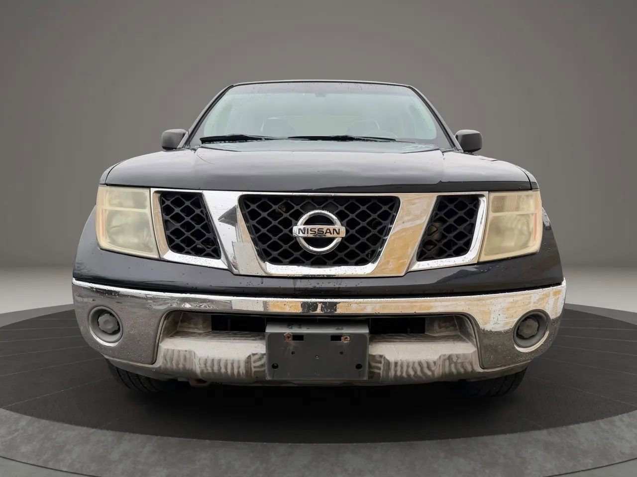 Used 2008 Nissan Frontier SE w/ SE Value Truck Pkg image 2