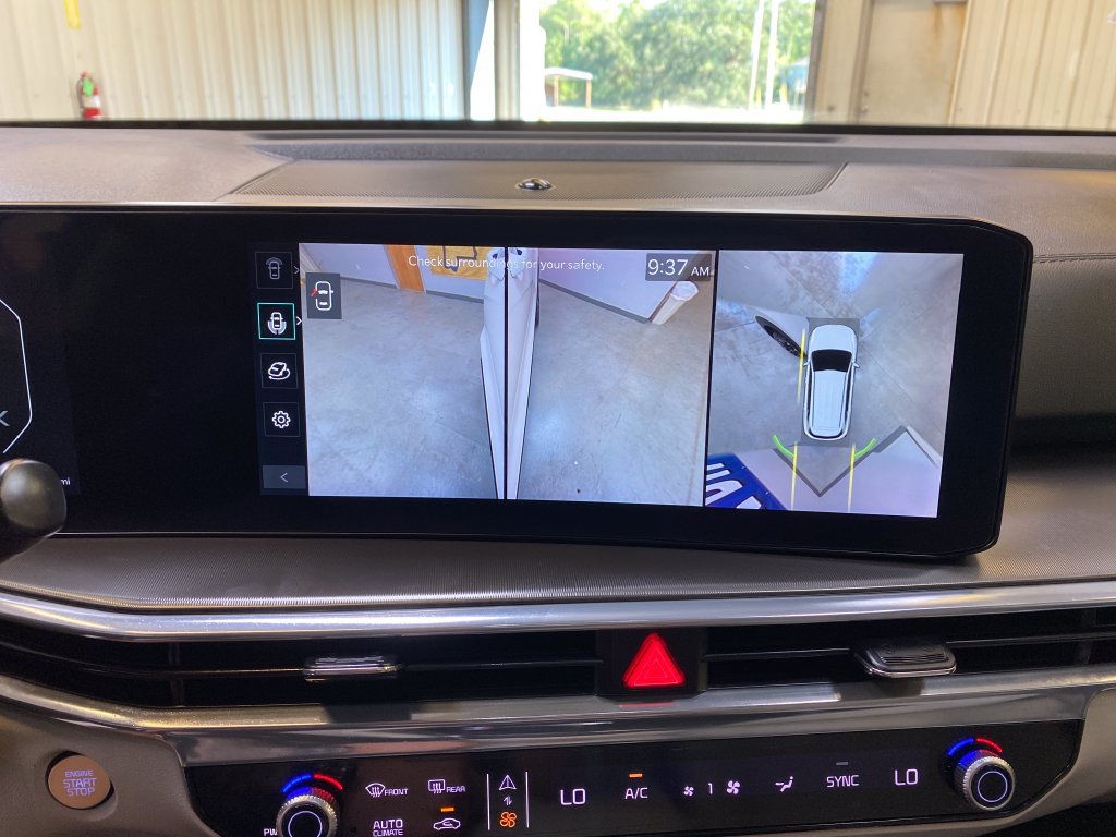 Used 2025 Kia Sorento SX FWD image 45