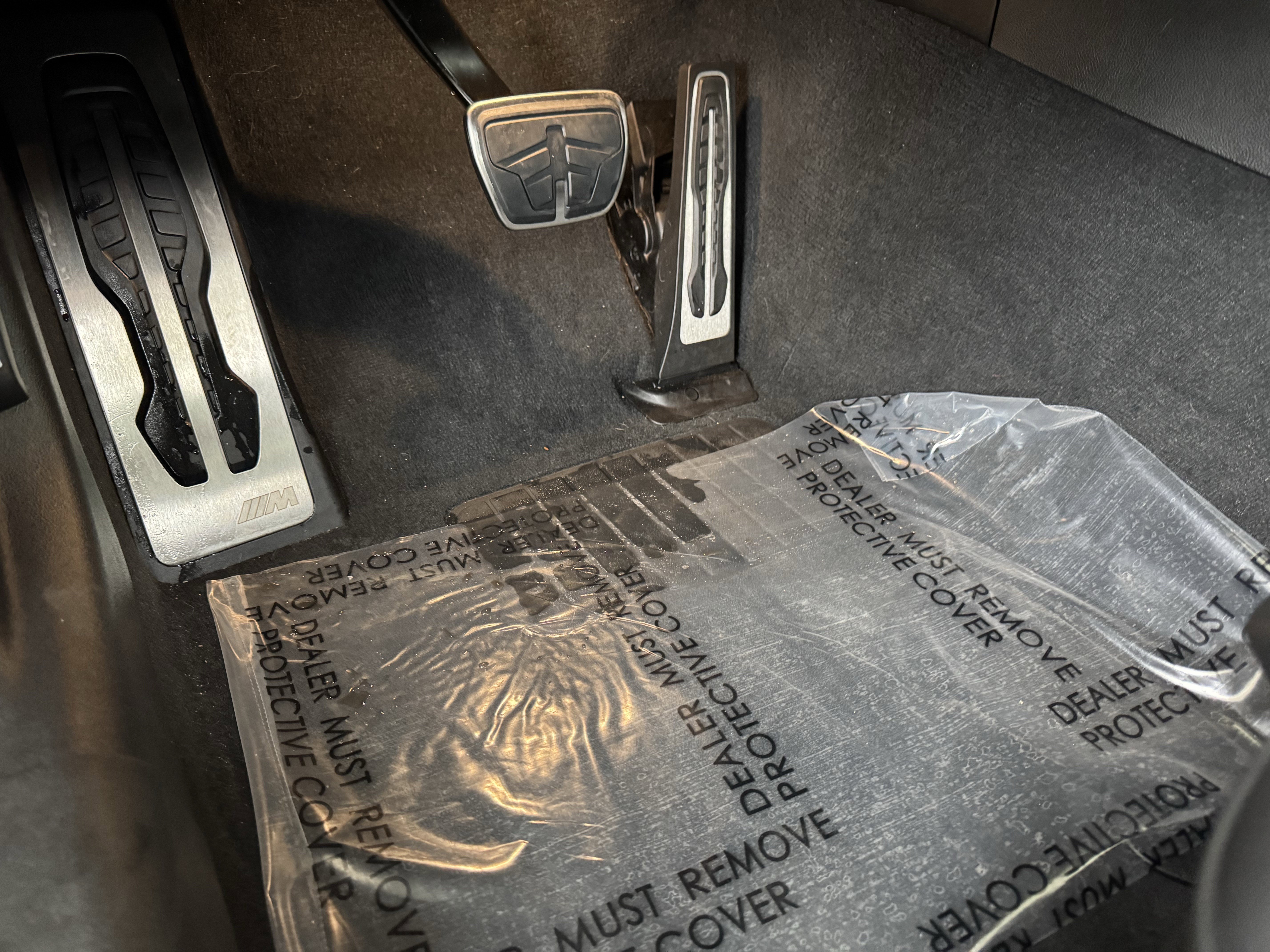 Used 2021 BMW 330e w/ M Sport Package image 17