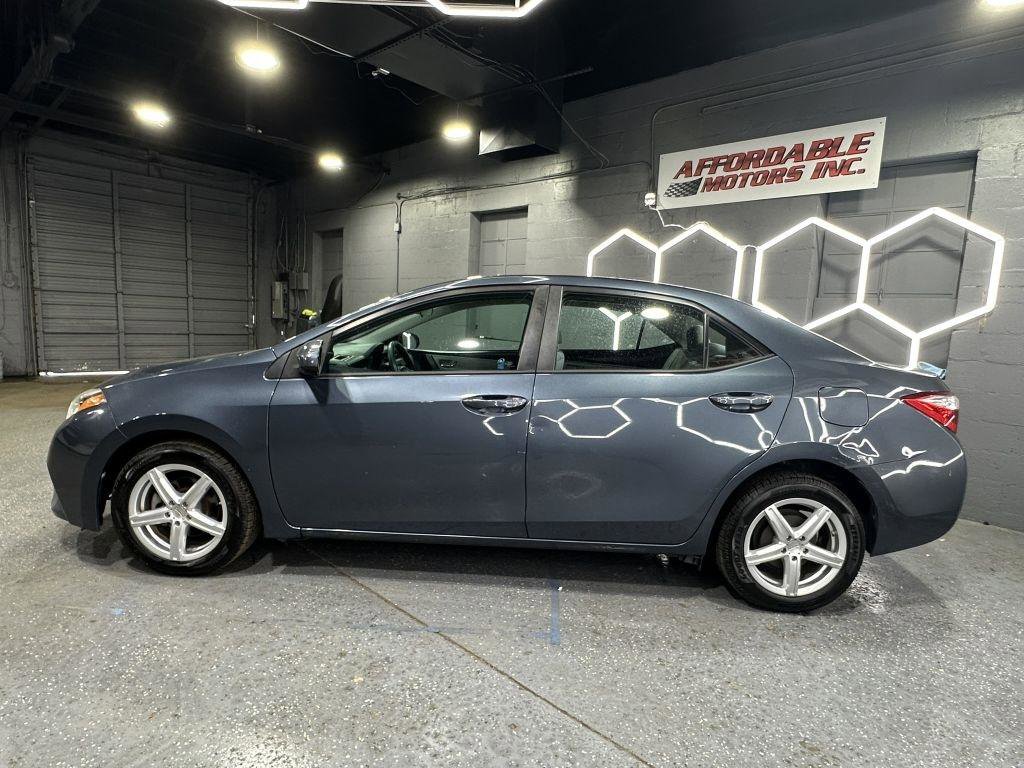 Used 2016 Toyota Corolla LE image 2