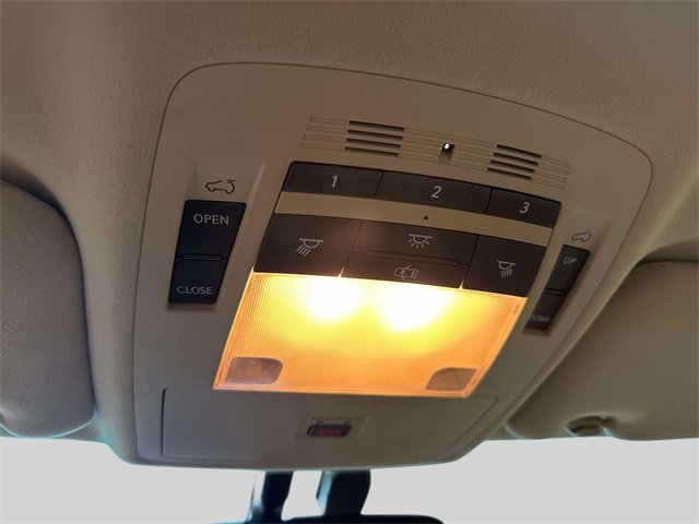 Used 2011 Lexus RX 450h AWD image 35