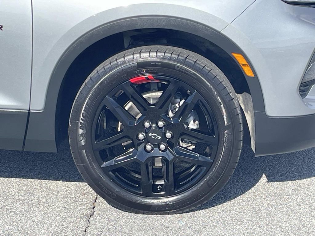 Used 2024 Chevrolet Blazer LT w/ Redline Edition image 10