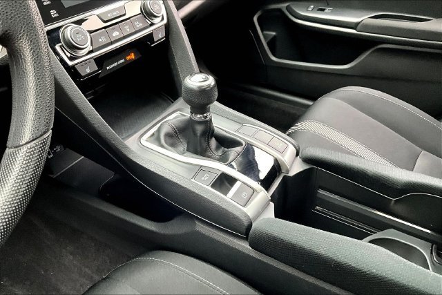 Used 2017 Honda Civic EX-T image 18
