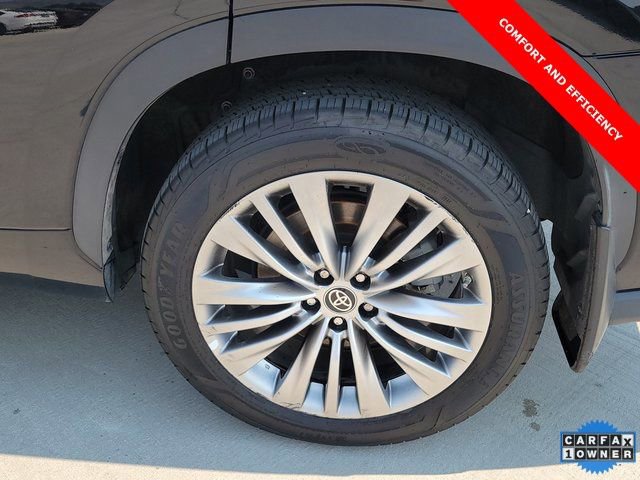 Used 2022 Toyota Highlander Platinum image 19