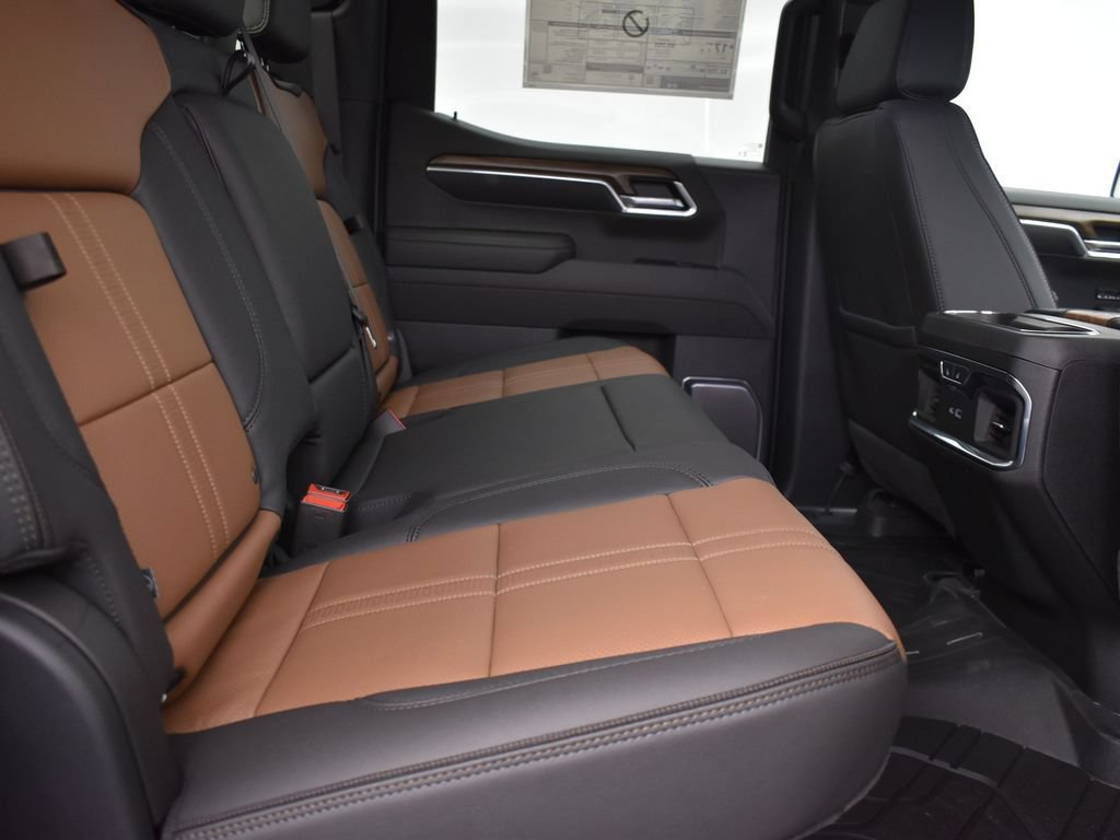 New 2025 Chevrolet Silverado 1500 High Country AWD/4WD image 24