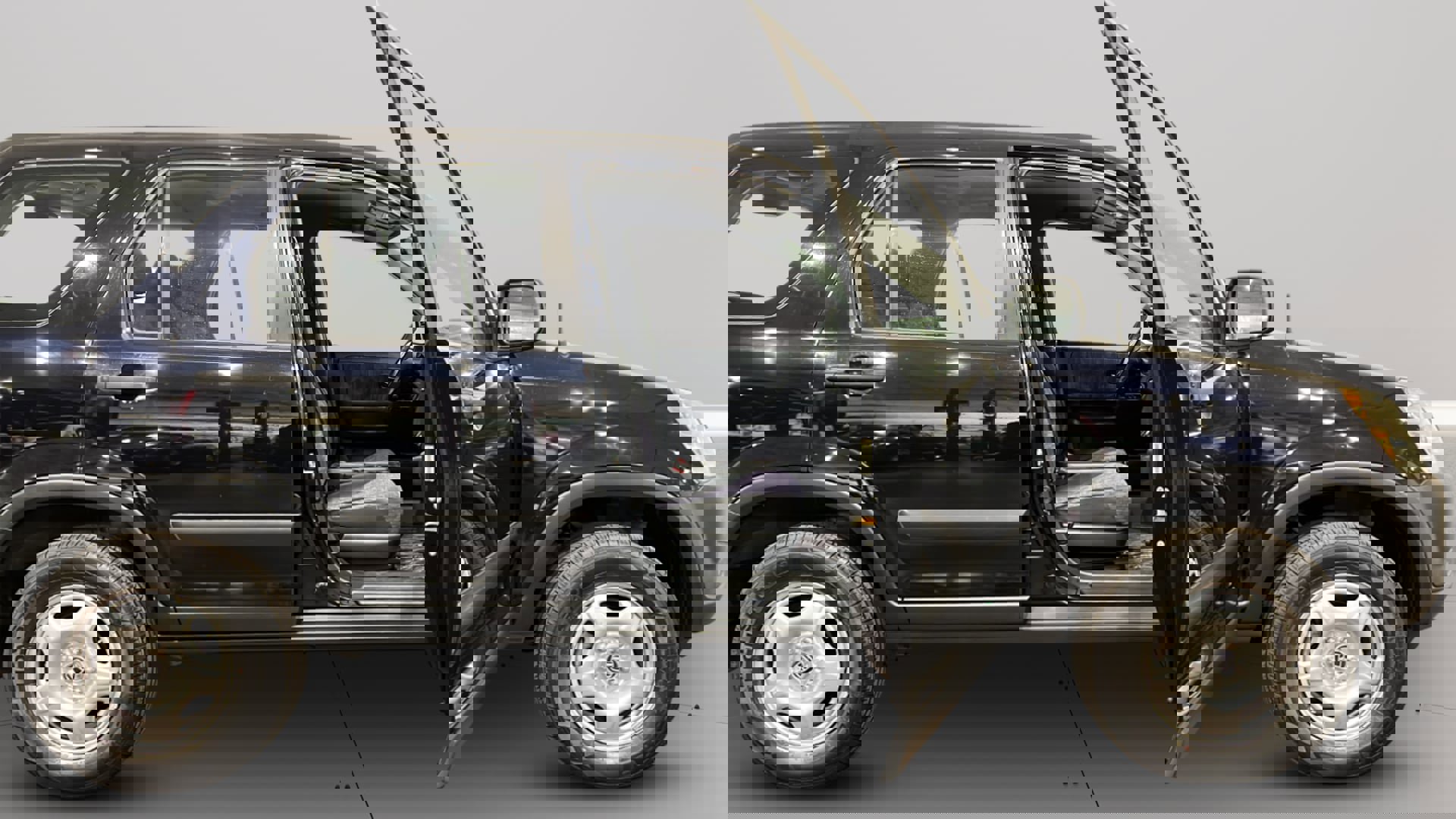 Used 2003 Honda CR-V LX image 17