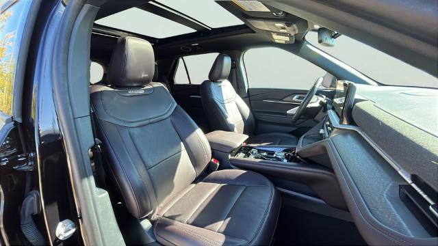 Certified 2025 Ford Explorer Platinum image 23