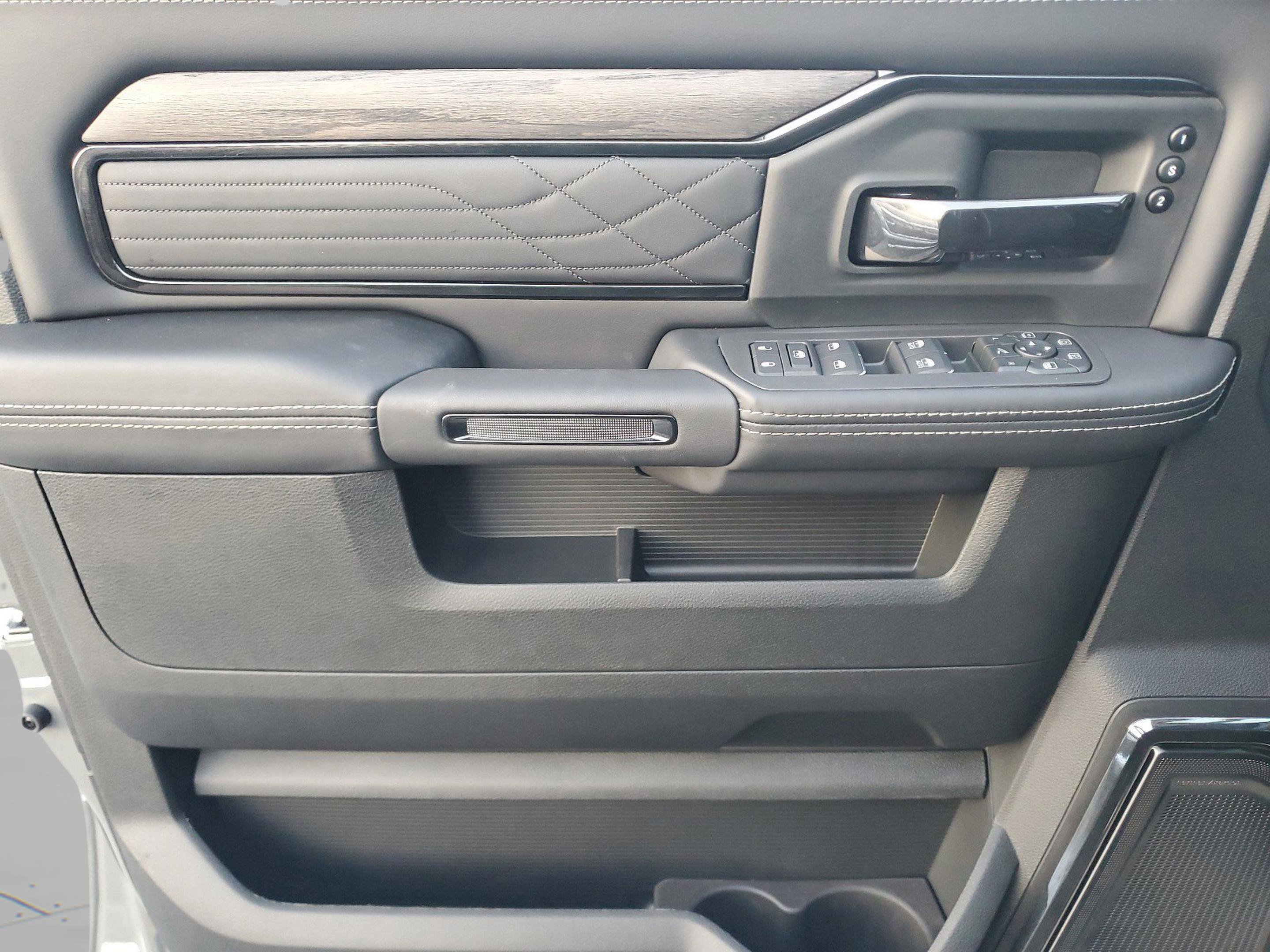 New 2026 RAM 3500 Limited image 24