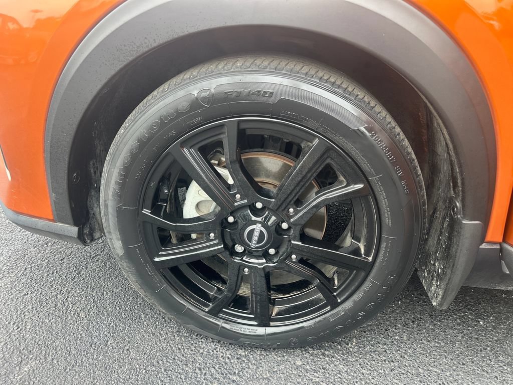 Used 2023 Nissan Kicks SR w/ SR Premium Package FWD image 30