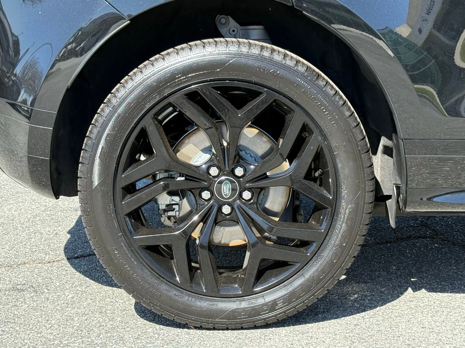 Used 2023 Land Rover Range Rover Evoque R-Dynamic S image 18