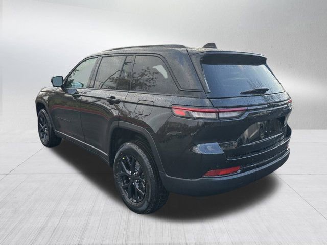 New 2025 Jeep Grand Cherokee Altitude image 7