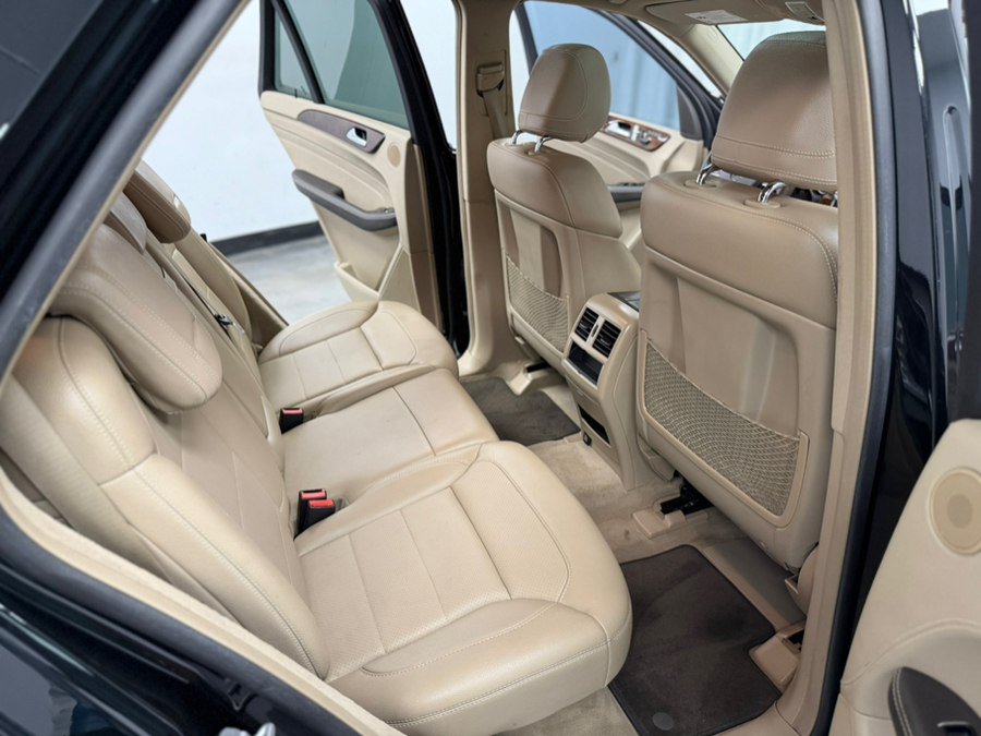 Used 2013 Mercedes-Benz ML 550 4MATIC image 42