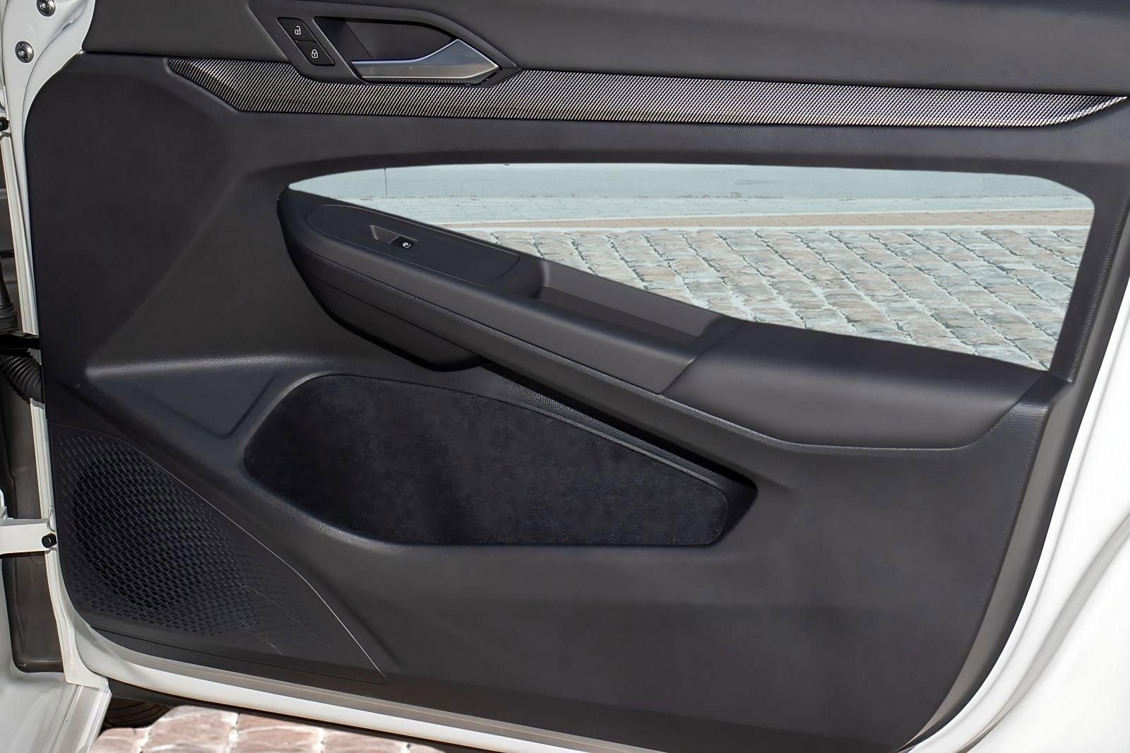 Used 2025 Volkswagen Golf w/ Euro Style Package image 18