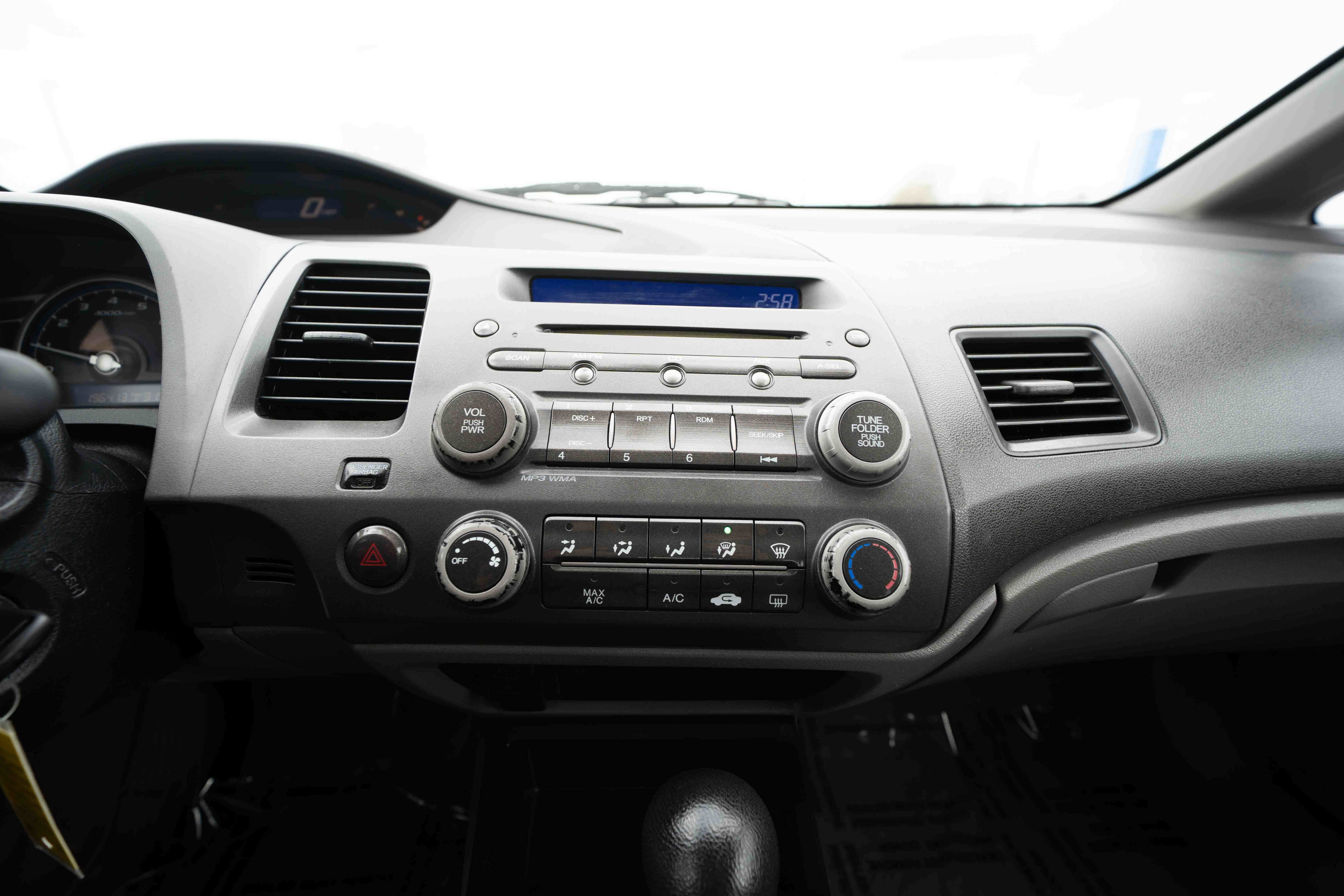 Used 2010 Honda Civic DX-VP image 18