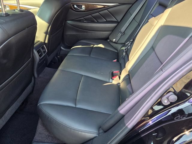 Used 2018 INFINITI Q50 Luxe w/ Essential Package (3.0T Luxe) AWD/4WD image 11
