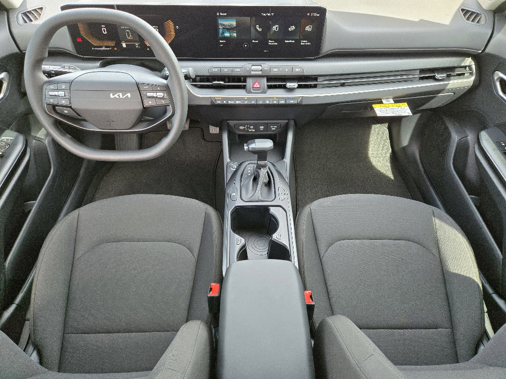 New 2026 Kia K4 LXS image 18