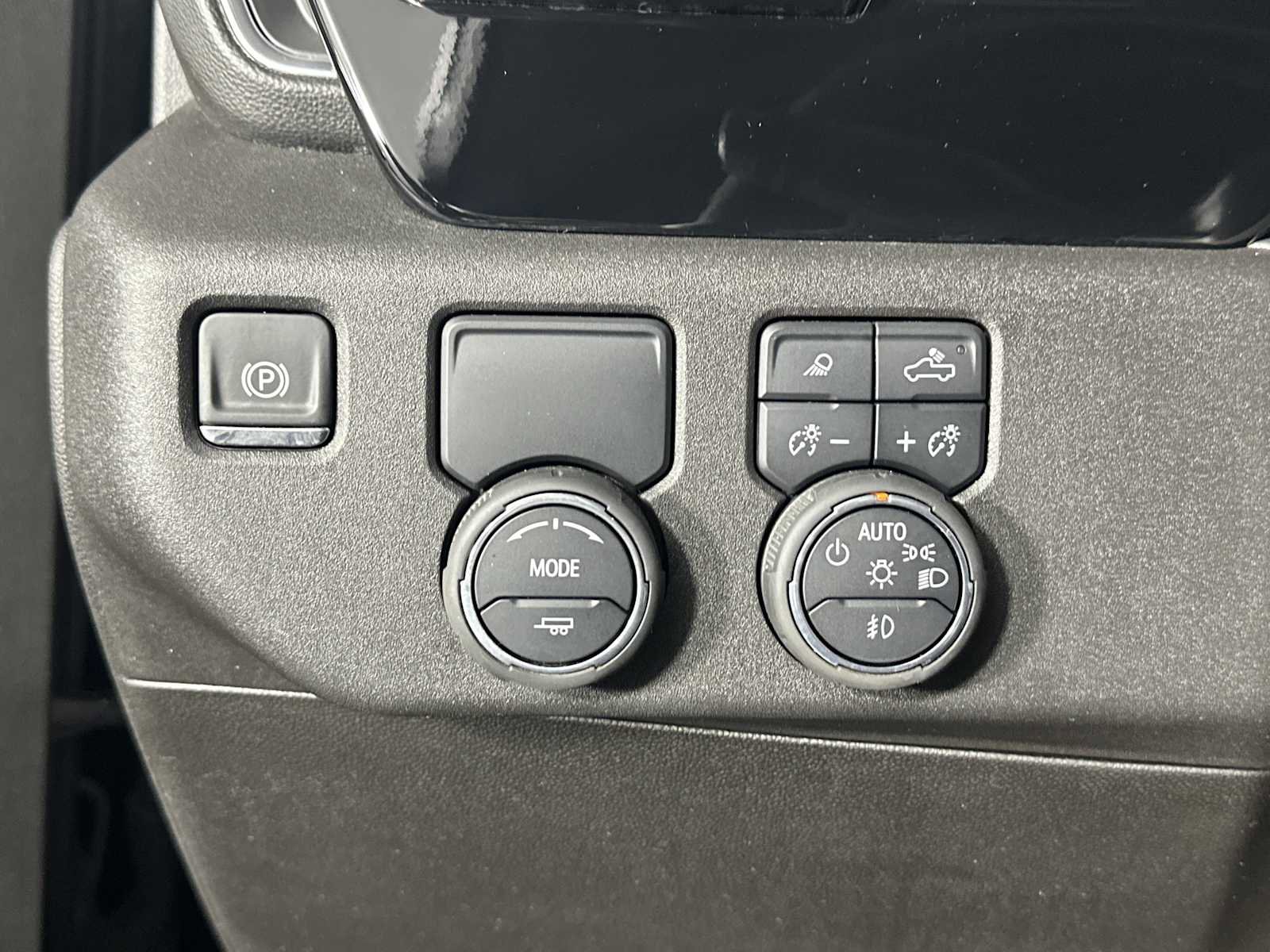 Used 2025 Chevrolet Silverado 1500 RST w/ Convenience Package II image 28