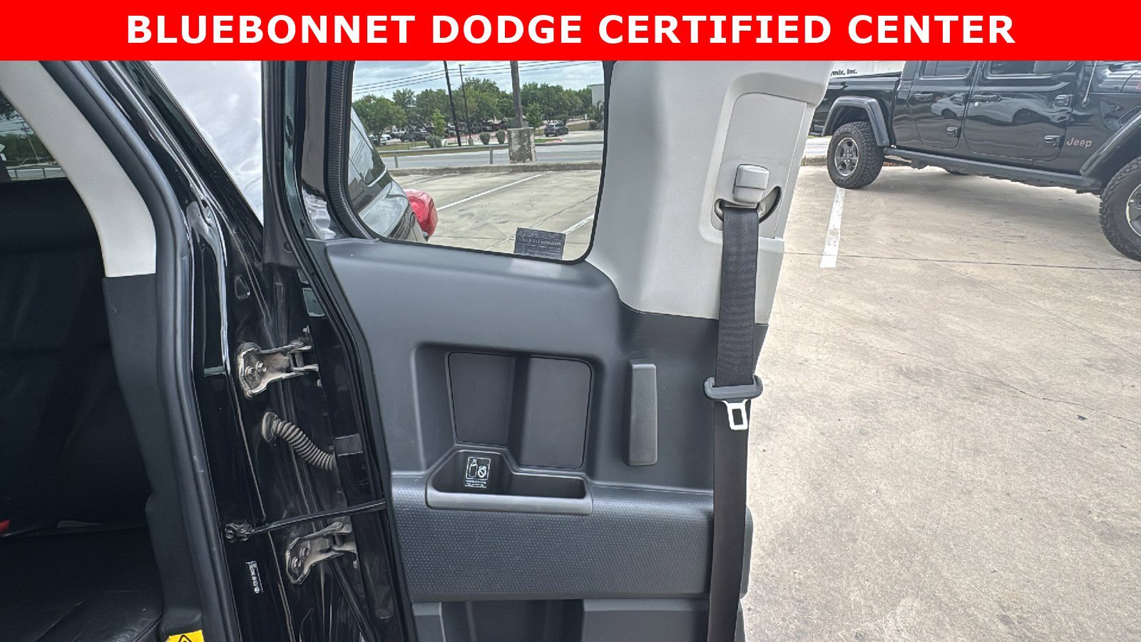 Used 2010 Toyota FJ Cruiser 4WD image 16